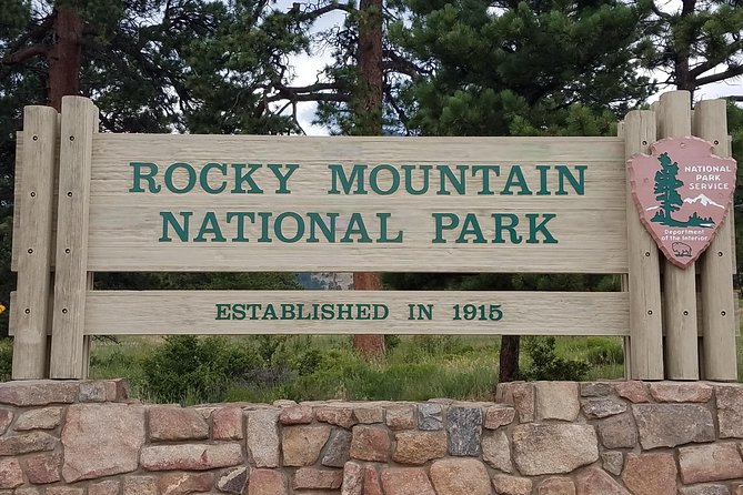 Rocky Mountain National Park and Estes Park Tour From Denver Winter and Spring - Exploring Estes Park