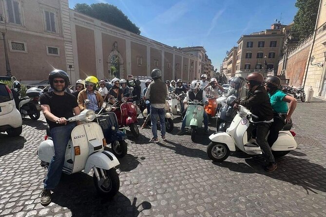 Rome by Vespa With a Local - Group Size