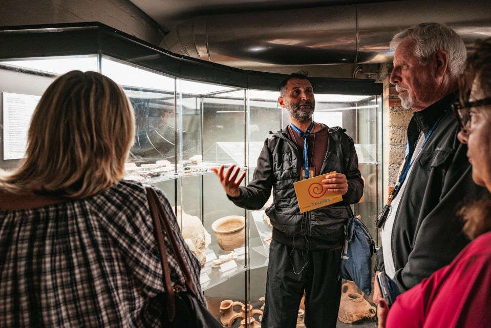 Rome: Trevi Fountain and Underground Guided Tour - Meeting Point