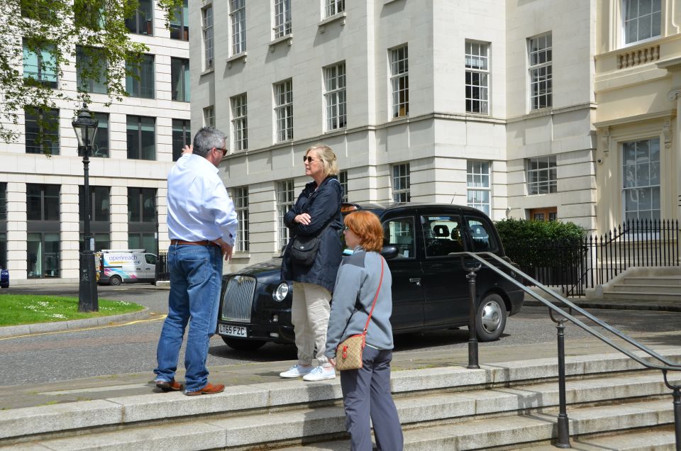 Royal London Private Full-Day Sightseeing Tour by Black Taxi - Tour Guide Expertise