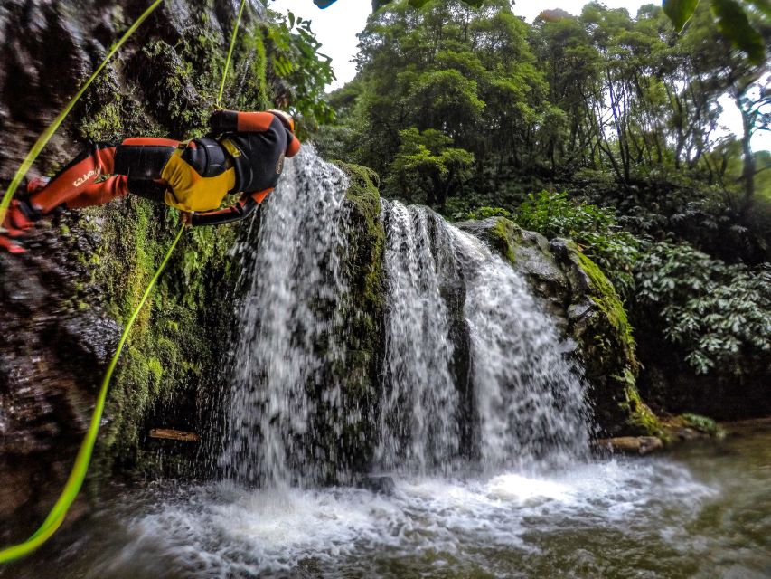 Sao Miguel: Caldeiroes Canyoning Experience - Booking and Cancellation