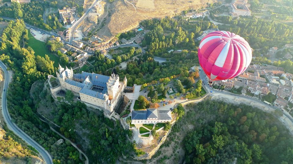 Segovia: Hot-Air Balloon Flight With Optional 3-Course Lunch - Celebratory Glass and Lunch Option