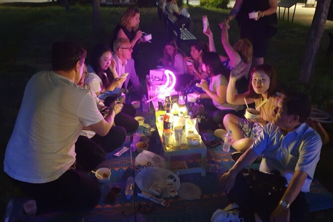 Seoul: Han River Guided Night Cruise and Hangang Park Picnic - Customer Service Commitment
