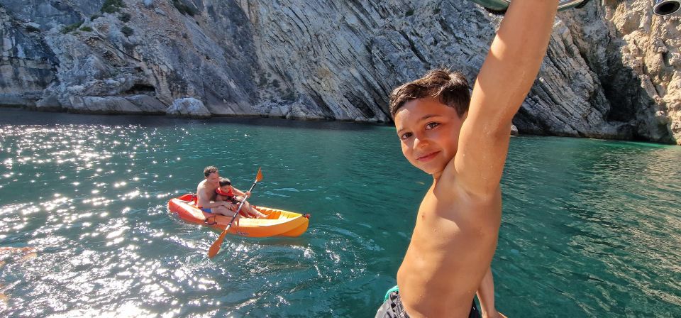 Sesimbra: Wild Beaches and Caves Boat Tour - Customer Reviews