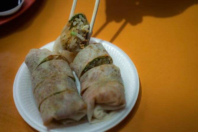 Singapore Walking Food Tour With Secret Food Tours - Iconic Singapore Dishes