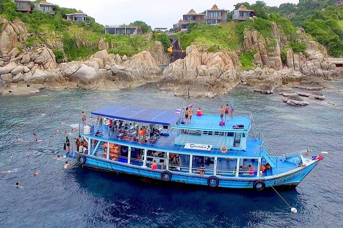 Snorkel Tour to Koh Nangyuan and the Hidden Bays of Koh Tao Onboard the Oxygen - Spotting Exotic Marine Life