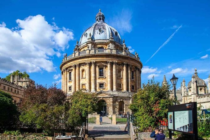 Social Distancing Specialised Oxford University Walking Tour With Student Guides - Customer Reviews and Testimonials