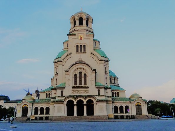 Sofia by Night Panoramic Tour With Dinner and Folklore Show - Customer Reviews