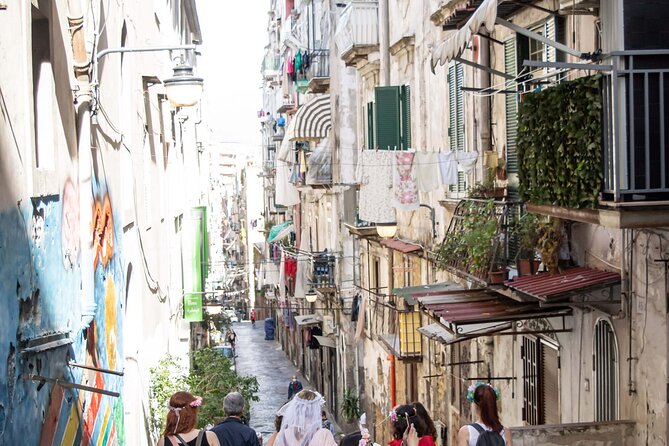 Spanish Quarter of Neaples Streetart & Traditions, With Coffee and Babà - Guided Tour Experience