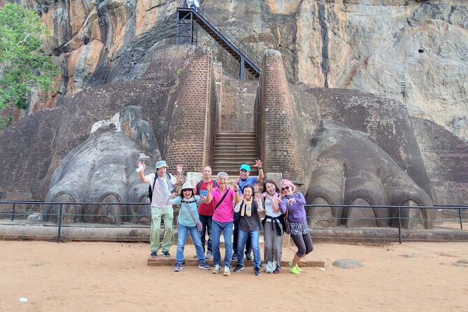 Sri Lanka Tour 06 Nights 07 Days With Hotels & Transport - Transportation Services Provided