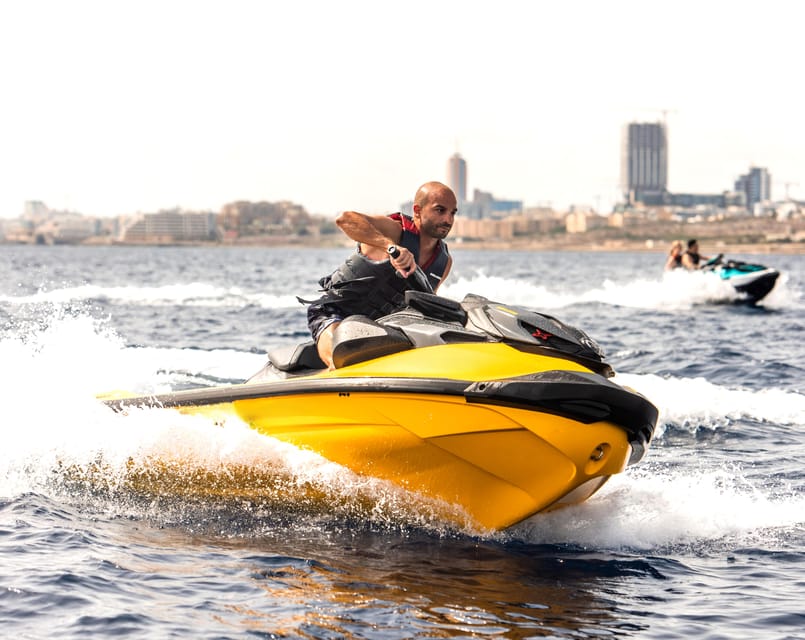 St. Julians: Jet Ski Rental in St. Georges Bay - Safety and Requirements