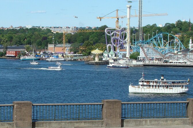 Stockholm- A Beauty On The Water: Old Town Walking Tour and Boat Trip Combined - Guided Insights and Knowledge