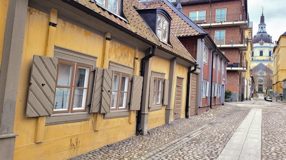 Stockholm: City Centre and Trendy District Self-guided Walk - Engaging Tour Experience