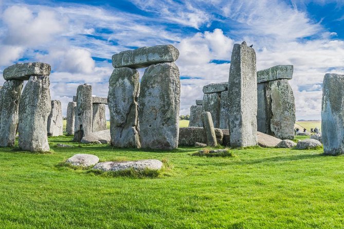 Stonehenge Half-Day Tour From London With Admission & Snack Pack - Transportation and Wi-Fi