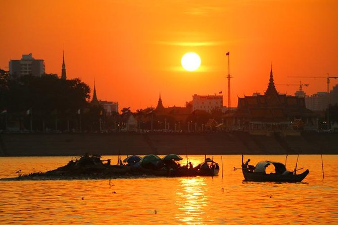 Sunset Cruise With Unlimited Beer & Soft Drinks -English Speaking Guide on Board - Accessibility and Transportation