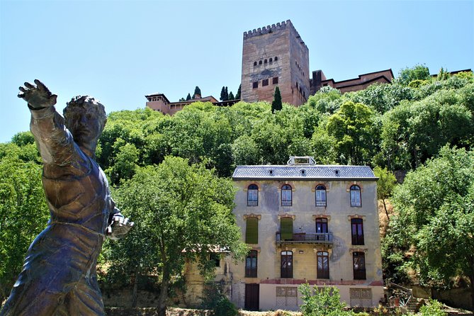 Sunset Walking Tour in Albaicín & Sacromonte - Preparation Tips
