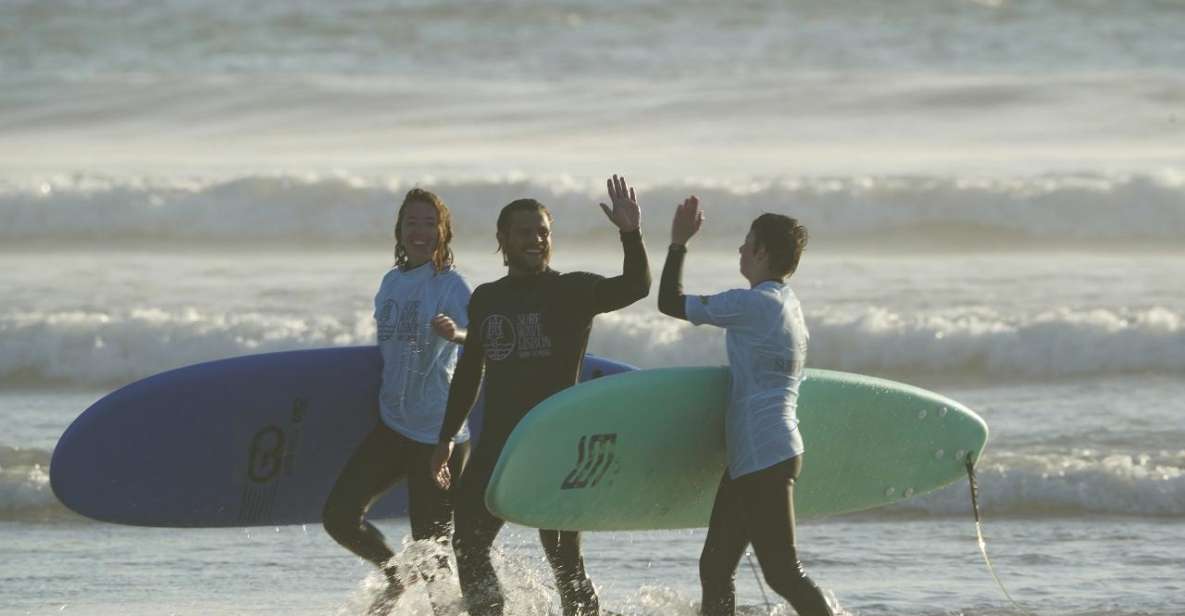 Surfing Experience With Trasnfer From Lisbon - Qualified and Experienced Instructors