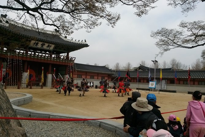 Suwon Hwaseong Fortress and Korean Folk Village Day Tour From Seoul - Reviews and Feedback