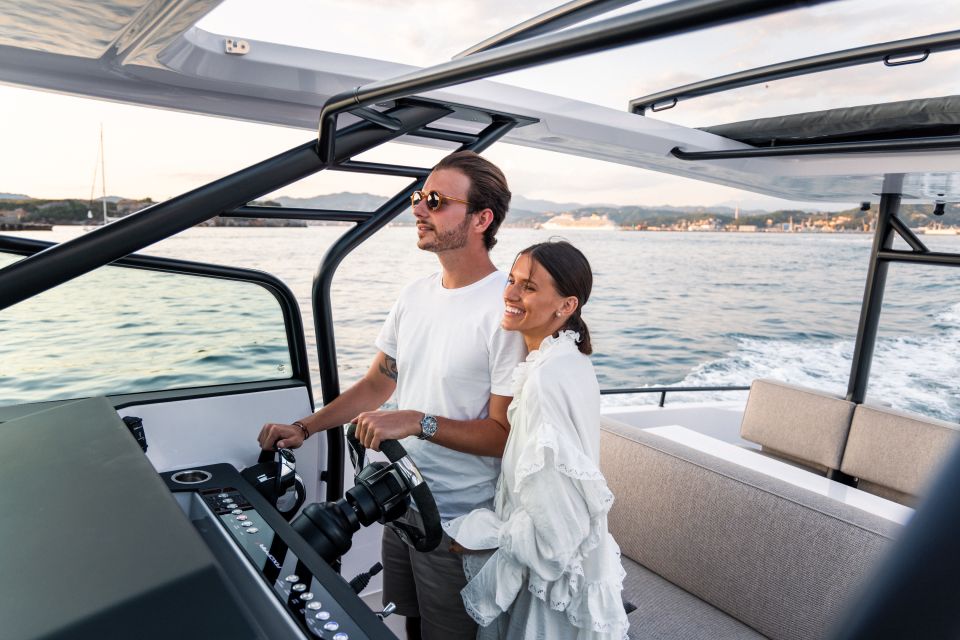 The Fastest All Inclusive Private Motor Yacht in Santorini - Customer Feedback