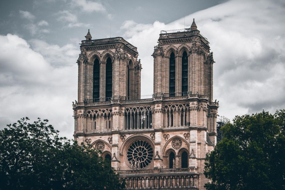 THE MONUMENTS OF PARIS WALKING TOUR FROM OPERA TO NOTRE DAME - Tips for an Enjoyable Tour