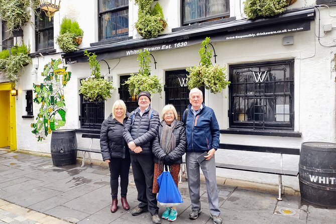 The Story of Belfast Walking Tour - Anecdotes and Historical Insights