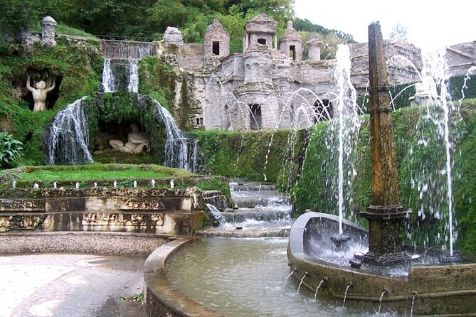 Tivoli Gardens and Hadrians Villa Full Day Guided Tour - Exploring Hadrians Villa