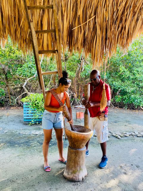 Typical Lunch on Beach, Mangrove Tour & Fishing With Natives - Fishing Demonstration Details