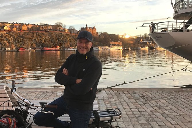 Unique Walking Tour Stockholm - Accessibility and Transportation
