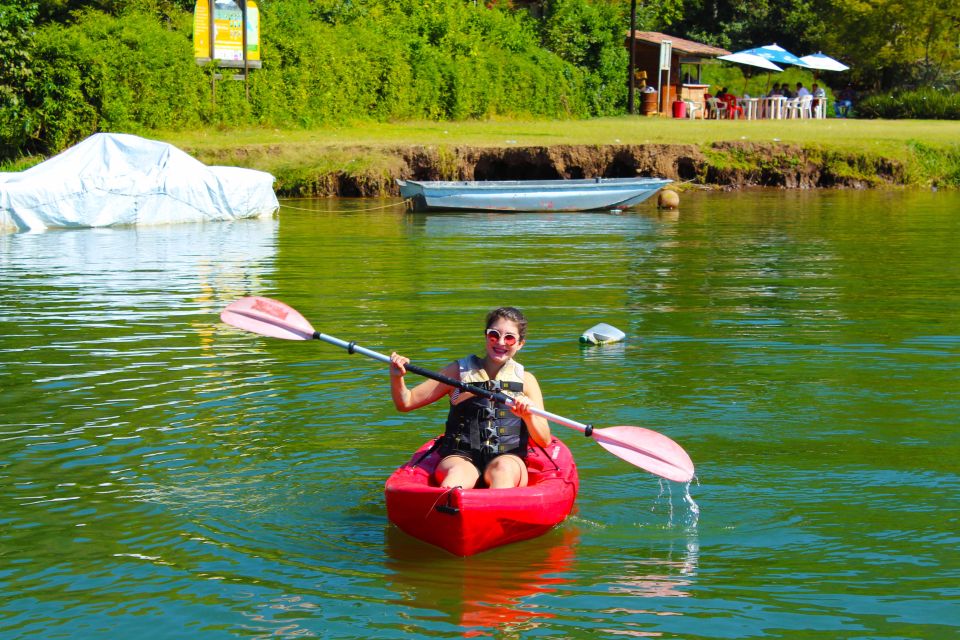 Valle De Bravo: Kayaking Tour - Kayaking Experience and Safety