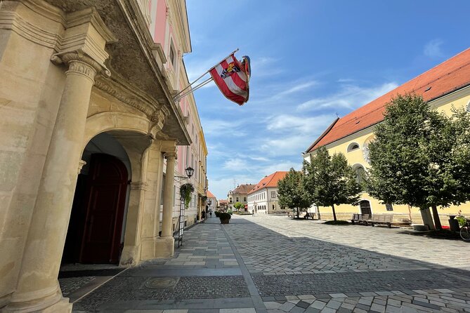 Varazdin Baroque Town & Trakoscan Castle, Small Group From Zagreb - Transport and Guide