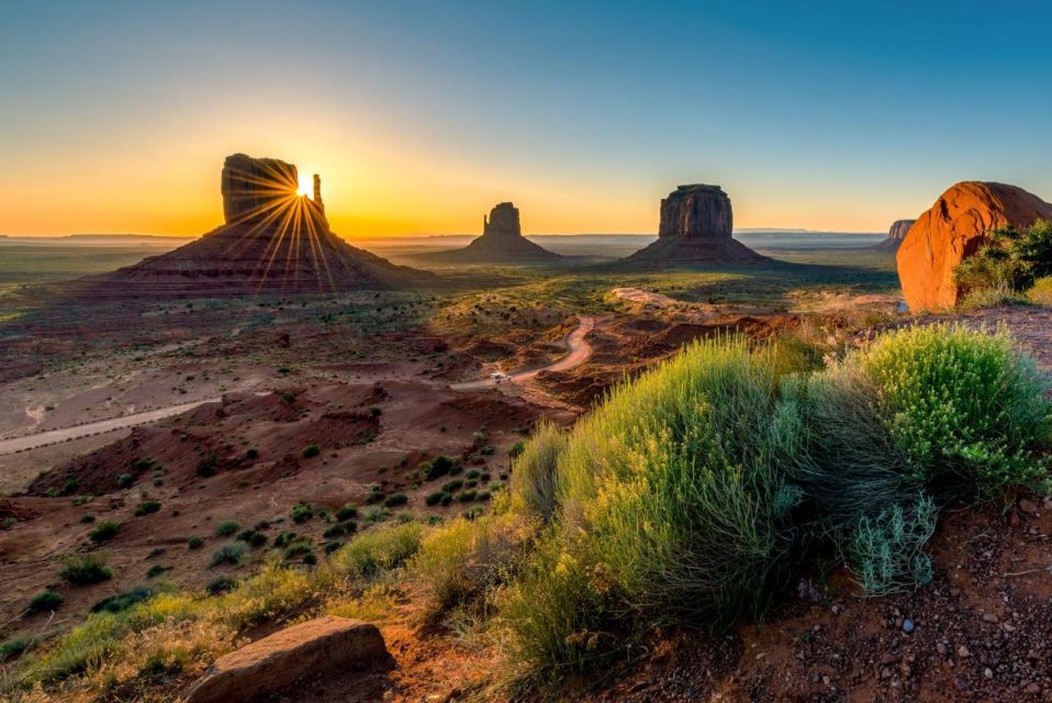 Vegas: Antelope Canyon, Monument Valley, & Grand Canyon Tour - Accommodation Details