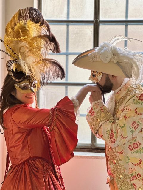 Venice: Dress-Up Experience Photoshoot - Booking and Pricing