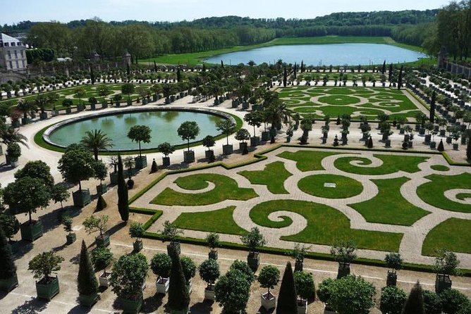 Versailles Palace and Trianon Guided Day Tour From Paris - Tips for a Successful Visit