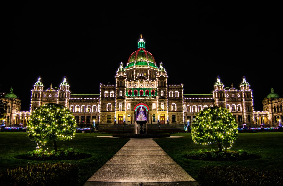 Victoria and Butchart Gardens Christmas Tour - Booking and Reservation