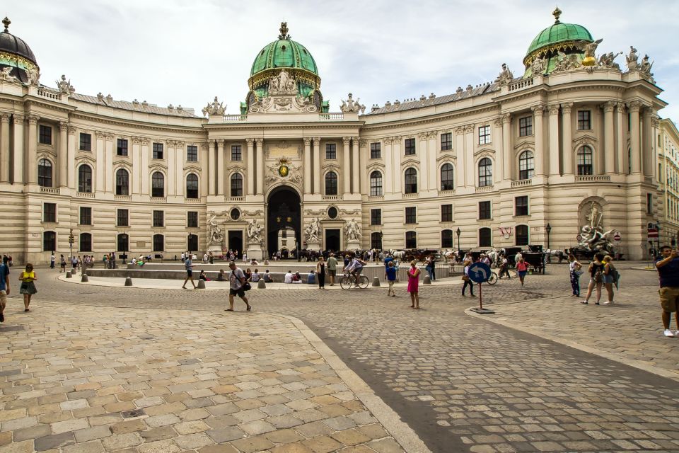 Vienna: First Discovery Walk and Reading Walking Tour - Customer Feedback and Ratings