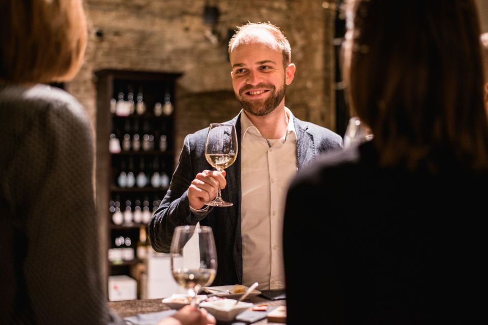 Vienna: Guided Wine Tasting in a Private Wine Cellar - Location and Meeting Details