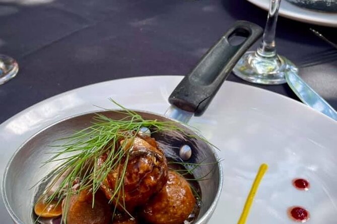 Wine & Dine Tour (Chauffeured) - Safety and Accessibility