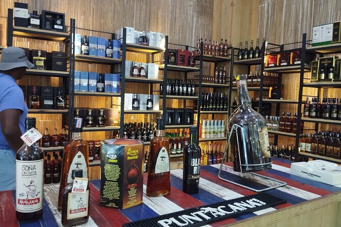 World Mart Souvenirs Store - Guided Tour - Customer Reviews and Ratings
