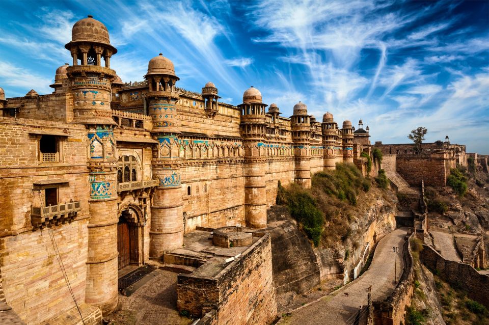 10 - Days Motorcycle Tour in India With Orchha and Khajuraho - Gwalior and Orchha Discoveries