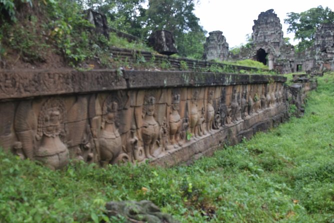 2-D Angkor Temple Tour With One Sunrise in A/C Vehicle and Guide. - Tour Schedule