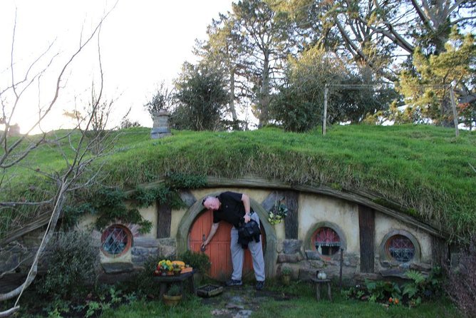 2-Day Hobbiton, Rotorua, Waitomo Caves Tour From Auckland With Accommodation - Booking Information