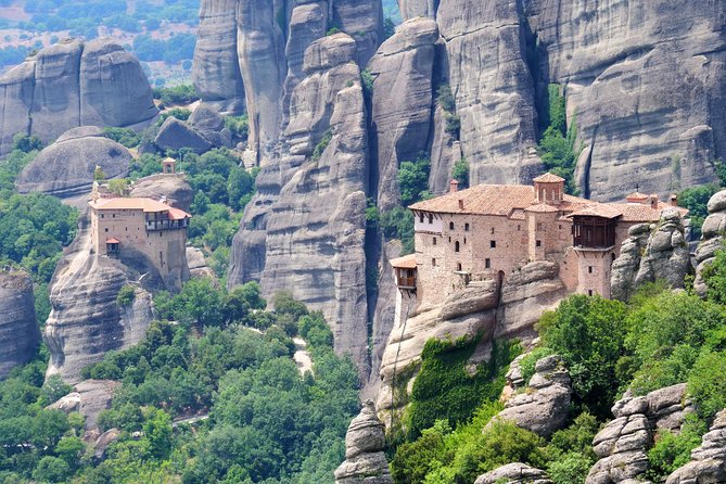 2-Day Trip to Delphi and Meteora From Athens - Traveler Requirements
