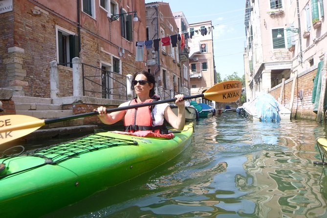 2 Hour Venice Canal Kayak Tour - Premium Experience by Day - Exploring Hidden Spots and Historical Areas
