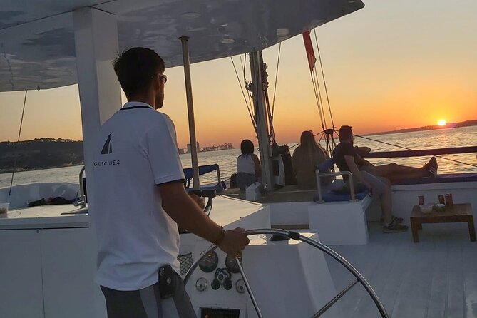 2H Private Sailing Catamaran Vertigo Tour in Lisbon up to 18pax - Cancellation Policy