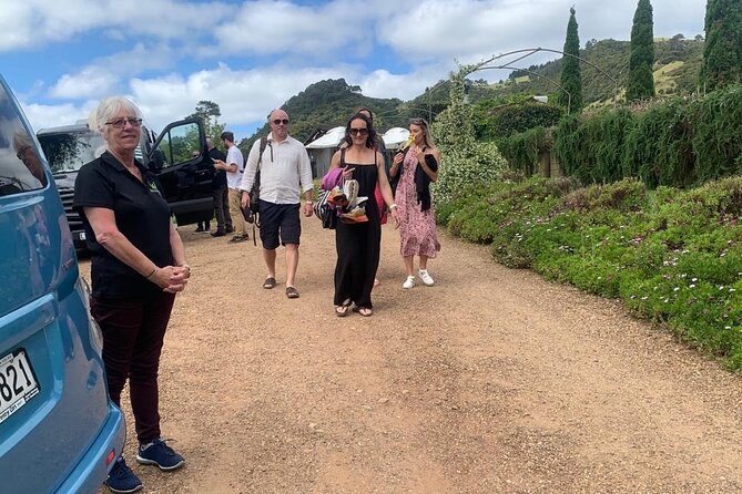 4-Hour Scenic Wine Tour With a Private Guide and 12 Tastings - Important Tour Information