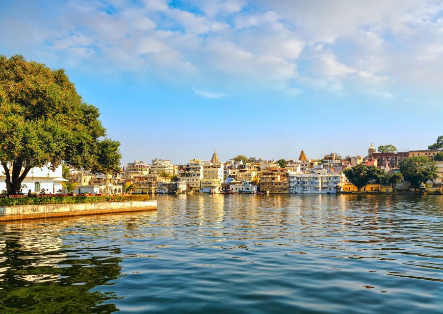 A Complete Tour in Udaipur at 2 Days With Guide Service - Booking and Cancellation Policy