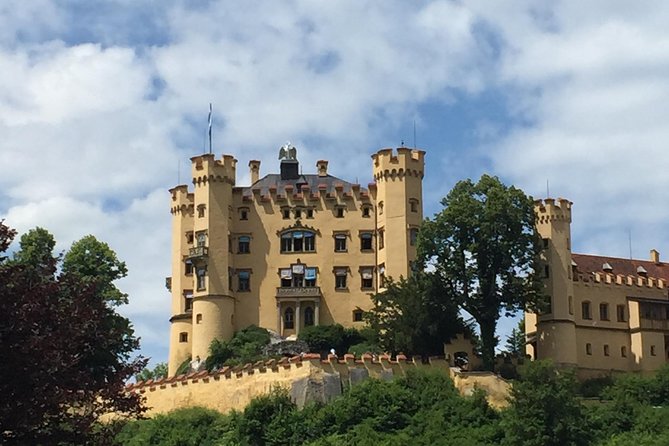 A Full Day Private Tour of Neuschwanstein Castle From Garmisch-Partenkirchen - Tour Logistics