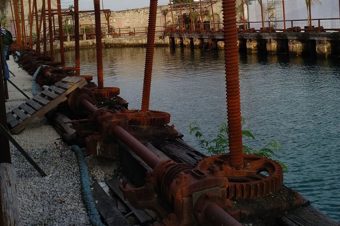 A Guided Walking Tour of a History of a City - Bridgetown - Booking and Cancellation Policy