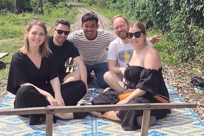 Afternoon Tour by Tuk Tuk to Bamboo Train,Bat Cave,Killing Cave,Countryside. - Visiting the Killing Cave