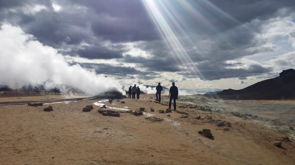 Akureyri: Day Trip to Goðafoss, Lake Mývatn & Nature Baths - Unique Features of Lake Mývatn